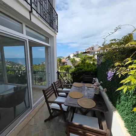 Villa Sevinc Akasya Luxury *