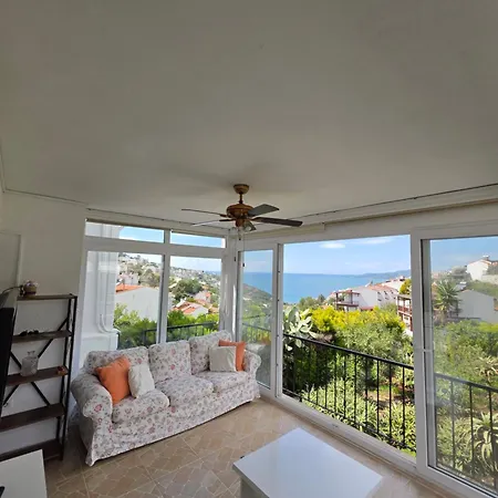 Sevinc Akasya Luxury Vilă *