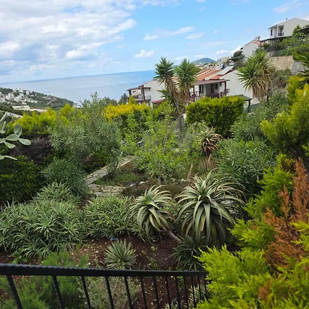 Sevinc Akasya Luxury Vilă *